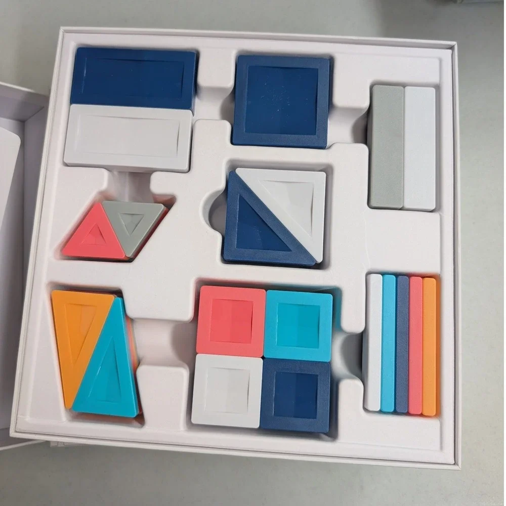 Connetix Pro Constructor Set Kids 70pc Multicolor NWT Magnetic Building Tiles